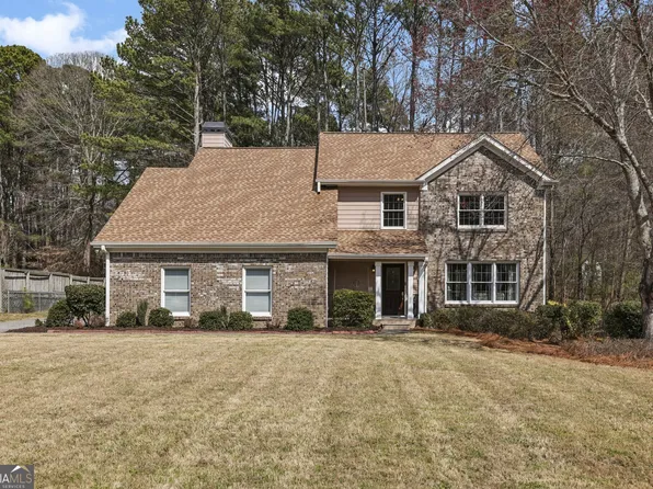 2388 Radbury Ln, Snellville, GA 30078