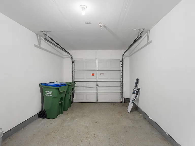 18376 Democracy Ave — Photo 19