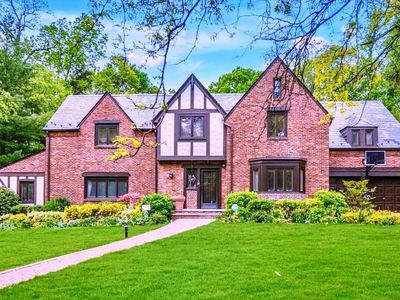 1 Wensley Drive, Great Neck, NY, 11021