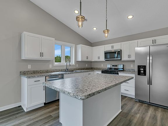 3rd image of 24289 Forestview Cir