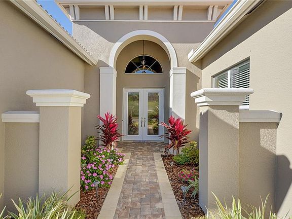 5th image of 5034 Emerald Isle Dr