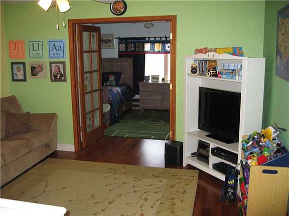 5th image of 11483 NW 69th Ter