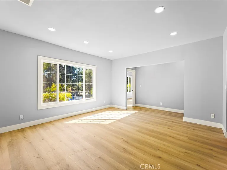 379 Buena Loma St — Photo 16