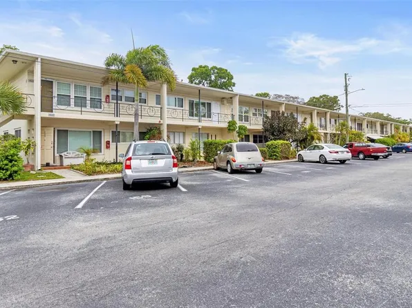 4022 57th St N APT 262, Kenneth City, FL 33709