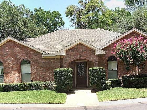 1st image of 206 Shady Place Dr