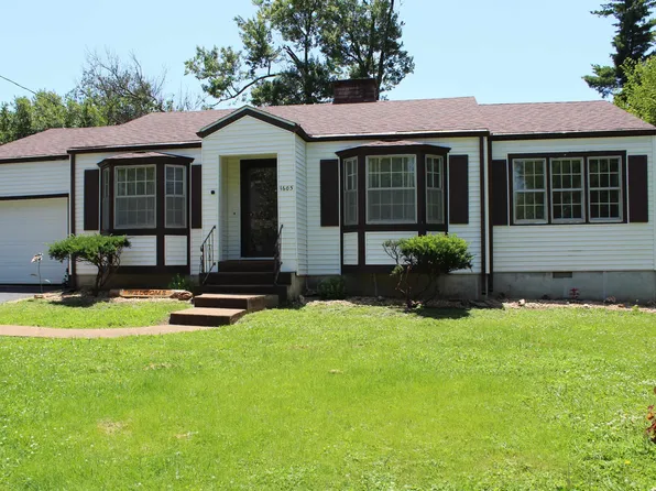 1605 W 11th St, Sedalia, MO 65301