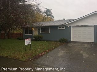 960 N 4th St, Aumsville, OR 97325