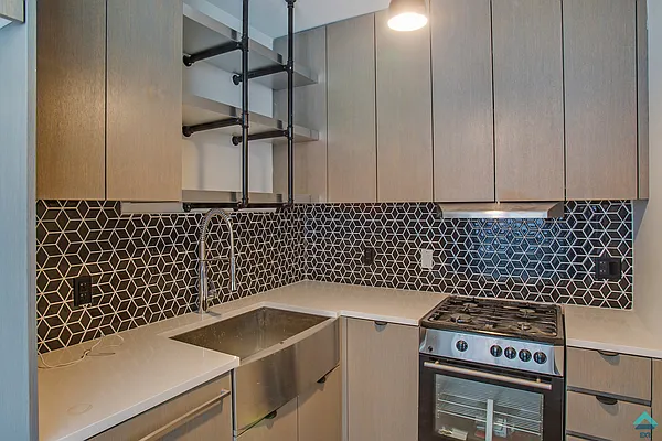 Rented by EXR | media 6