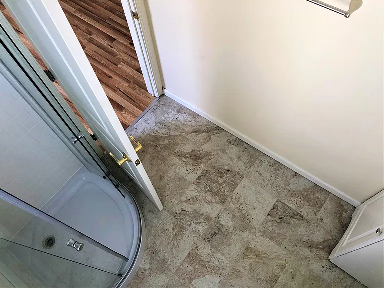 247 Green Ln — Photo 12