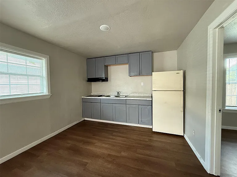8510 Safeguard St #2 — Photo 11