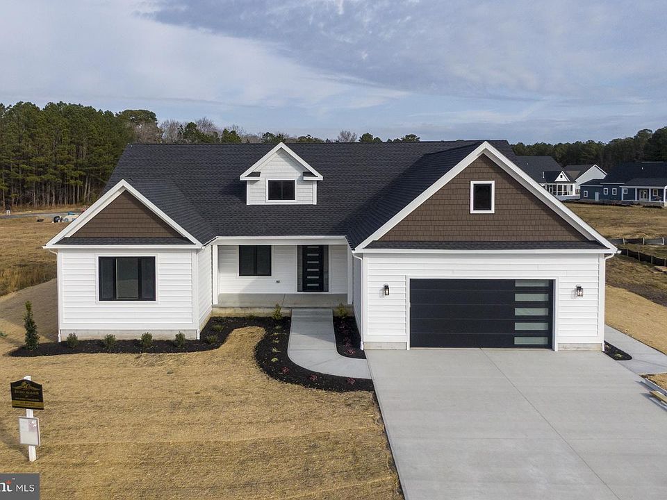 1st image of 3 Seattle Slew Ln