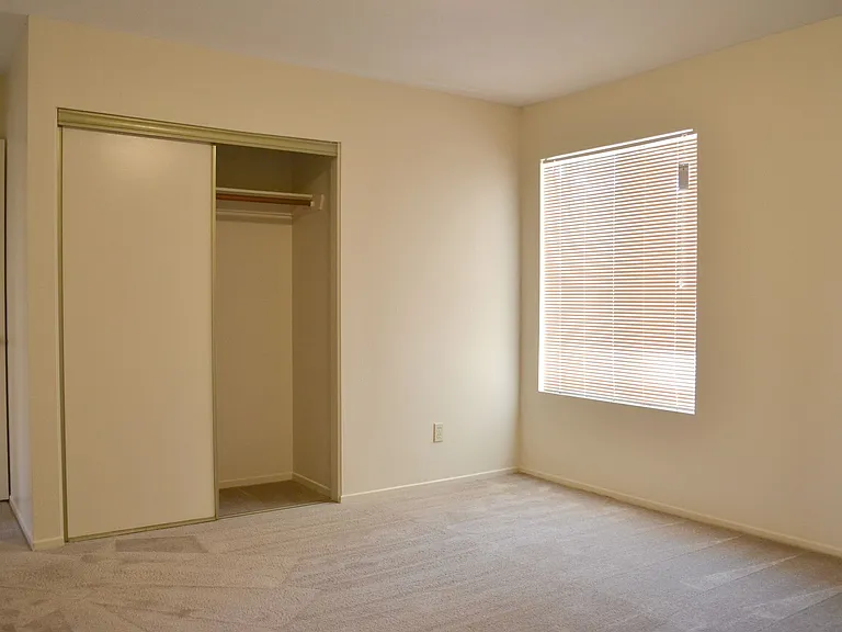 Desert Villas Apartment Homes — Photo 22