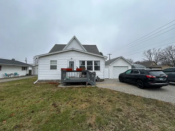 508 N White St, Le Roy, IL 61752