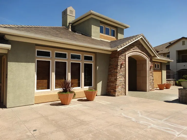 Clubhouse available to rent.