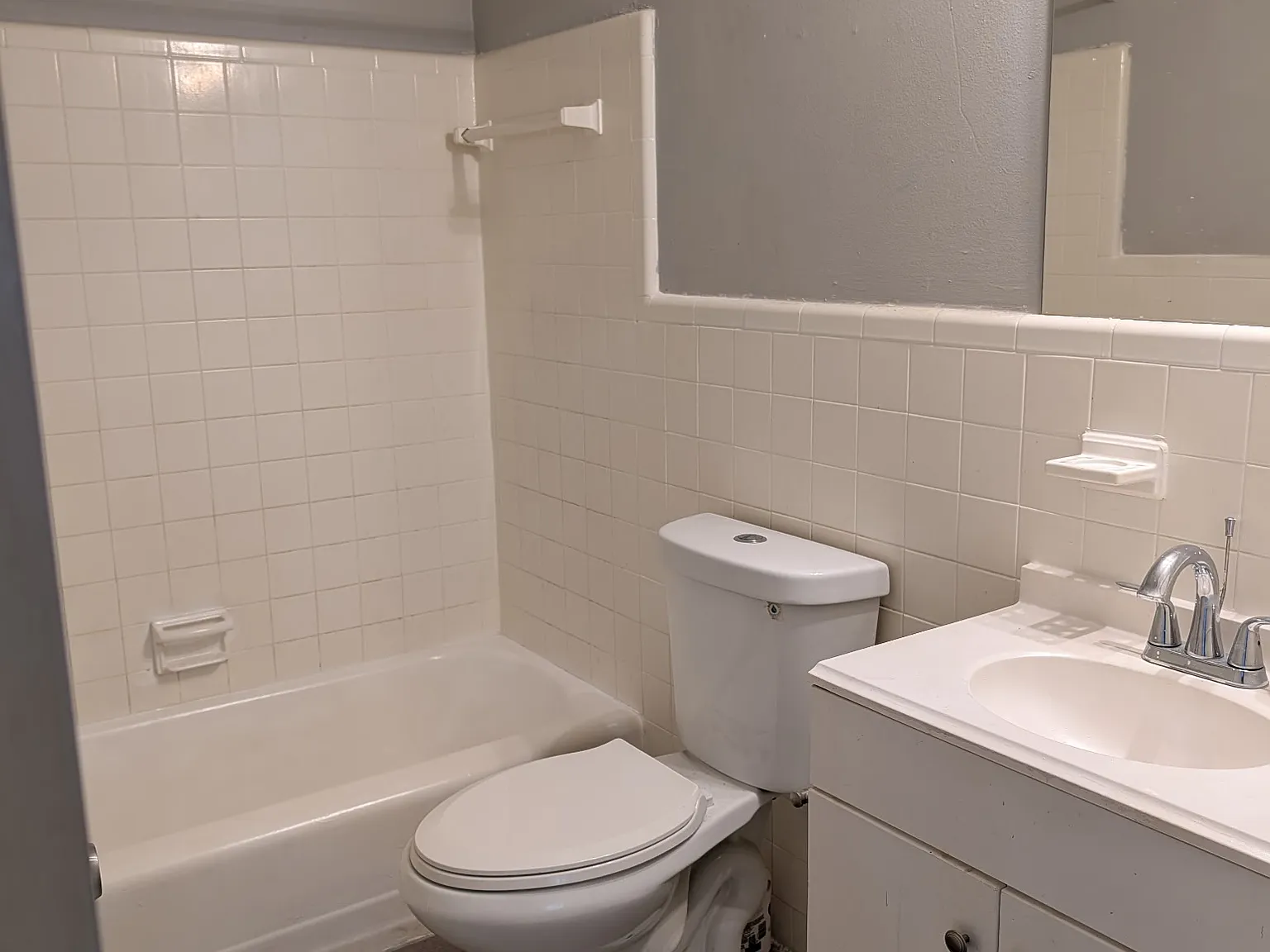 2 bed, 950 sqft, $1,295 — Photo 1