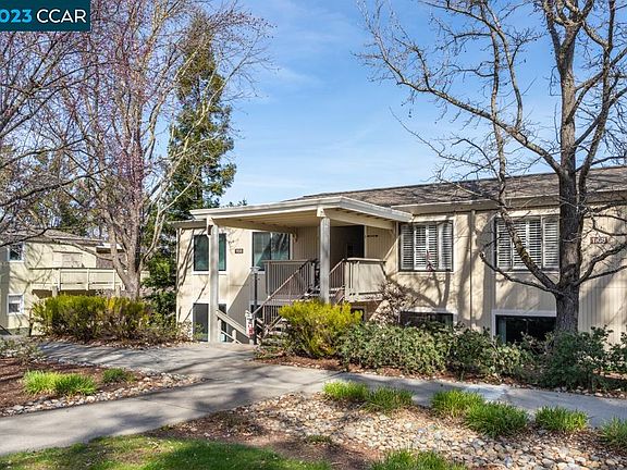 3rd image of 1108 Fairlawn Ct APT 2