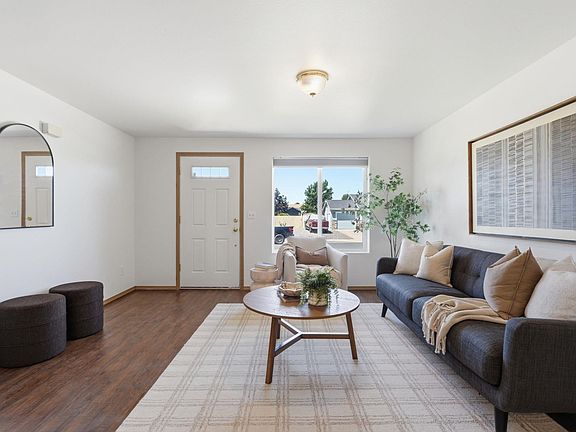 5th image of 600 Riverstone Dr