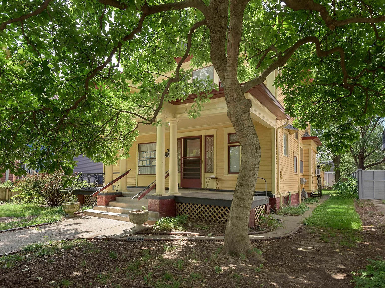 1 bed, 1000 sqft, $1,375 — Photo 2