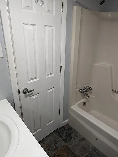 39 Shraders Ln — Photo 5