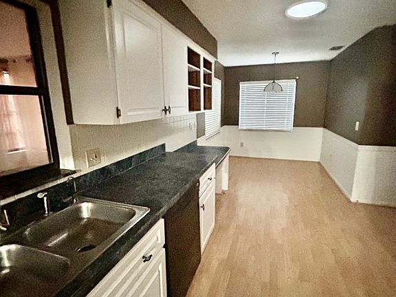 4th image of 3889 N Blazingstar Way