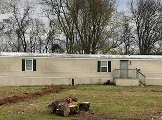 186 Crowe Hill Cir, Benton, TN 37307