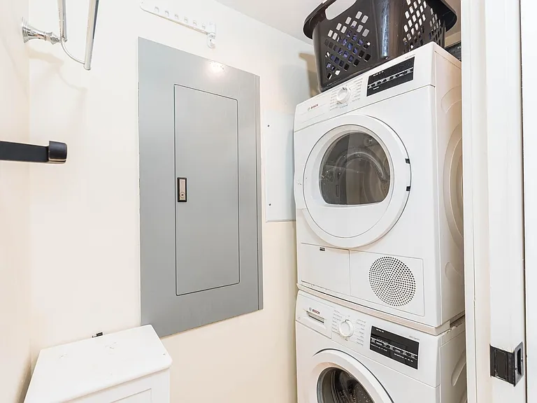 1 Franklin St #2C — Photo 24