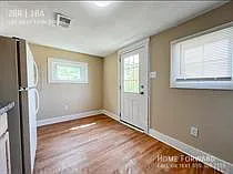 556 W 5th St — Photo 6
