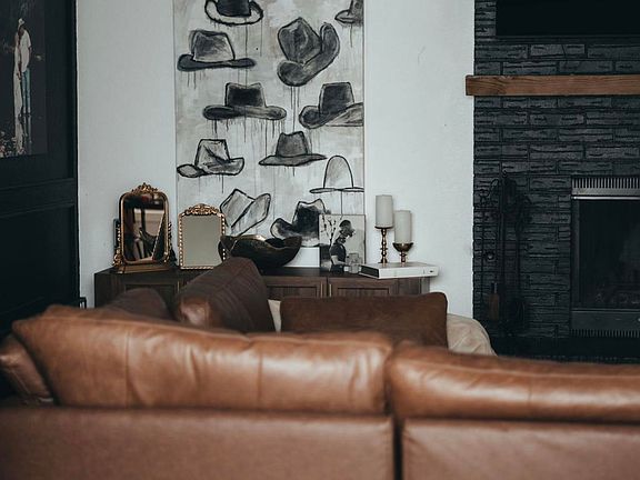 3rd image of 3417 N Northwest Dr