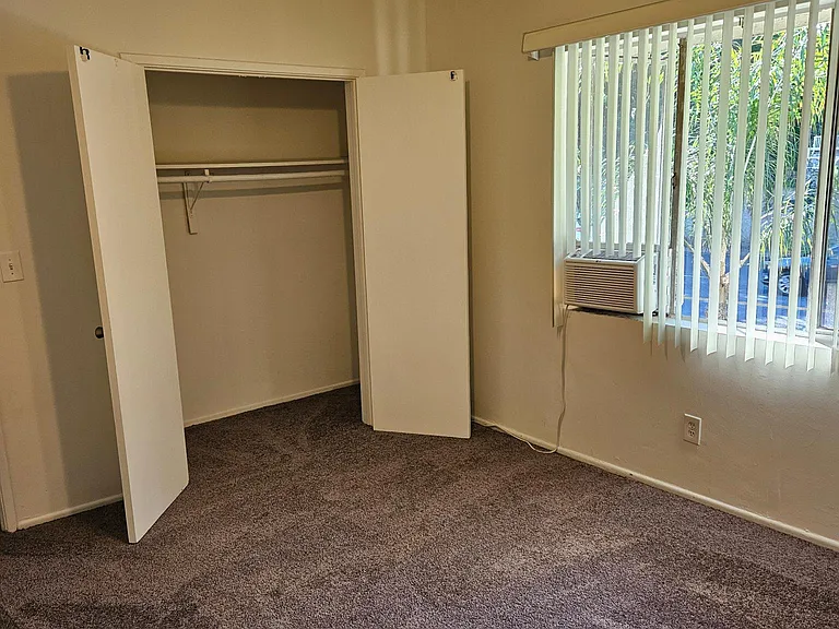 372 Monterey Rd — Photo 12