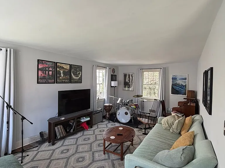 5008 Patterson Ave — Photo 2