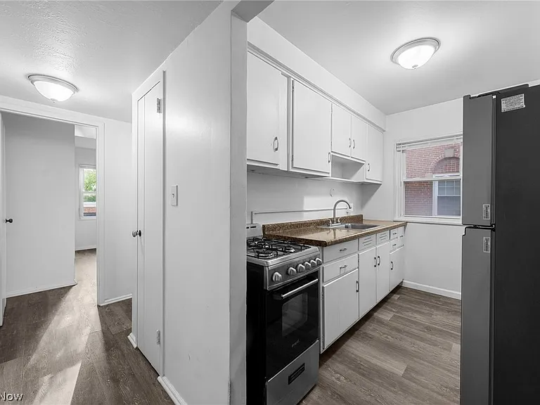 3030 S Moreland Blvd #4 — Photo 8