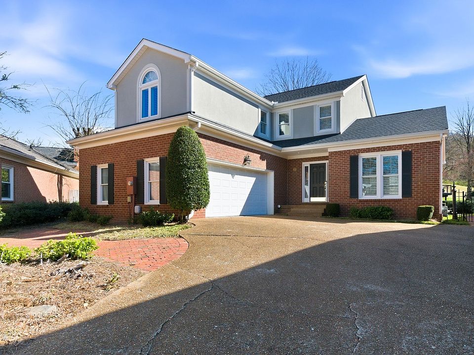 1st image of 202 Bramley Pl