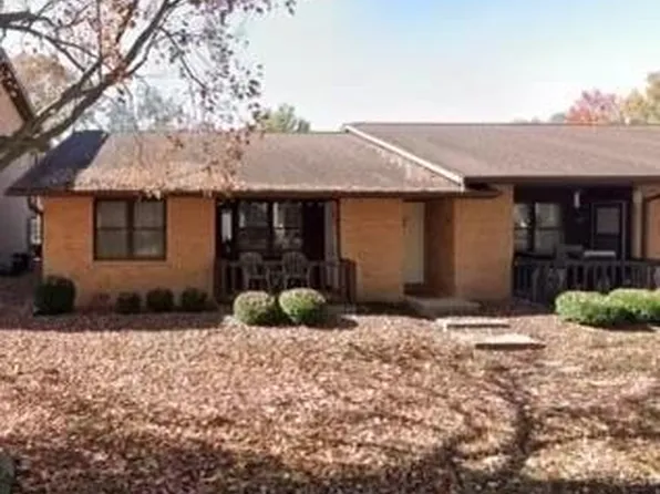 1314 Pine St #A-1, Highland, IL 62249