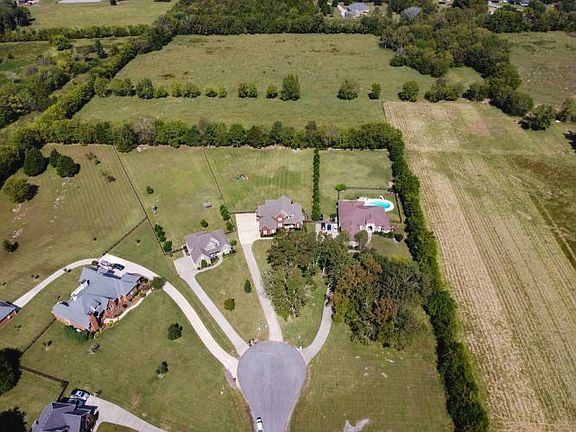 3rd image of 128 Hidden Cove Ct