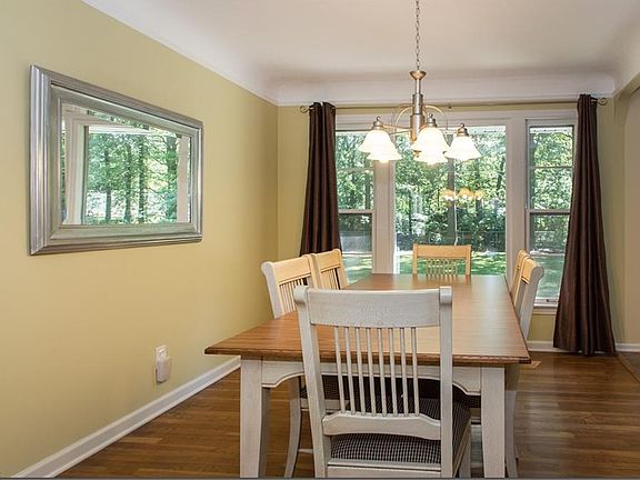 5th image of 2569 Northglen Dr