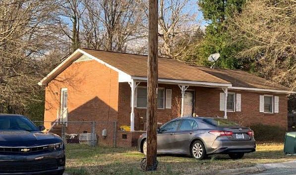 2nd image of 102 Cummings St