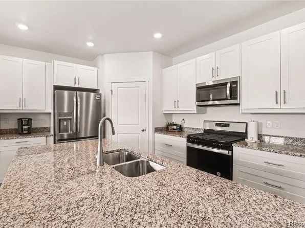 429 Bluebird Road, Johnstown, CO 80534