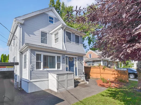 30 Nash St, Chicopee, MA 01013