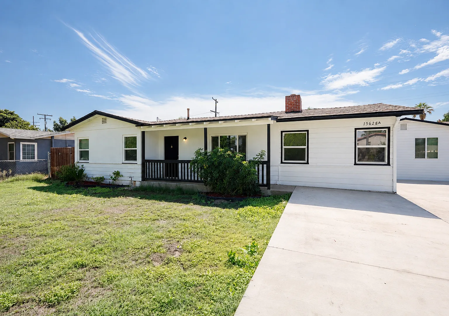 15628 Esther Street — Photo 1
