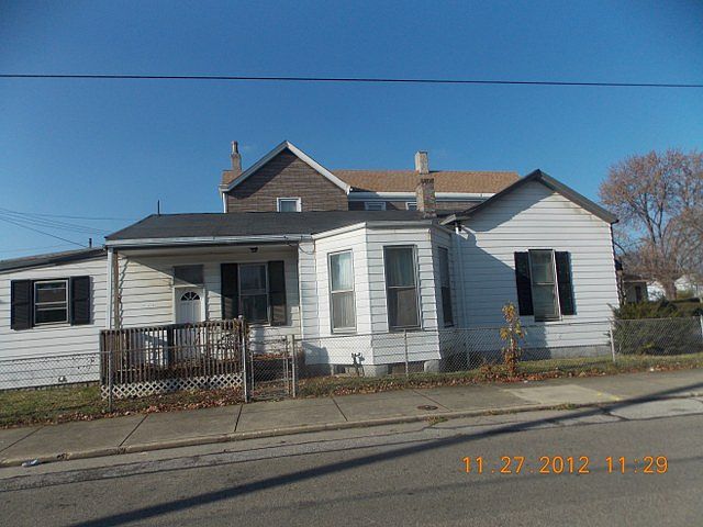 2nd image of 415 Byrd St