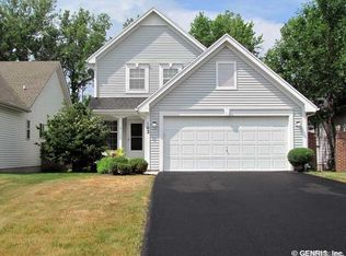 102 Cranbrook Ter, Webster, NY 14580