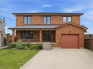 18 Marcel Pl, Hamilton, ON L9B 1W3
