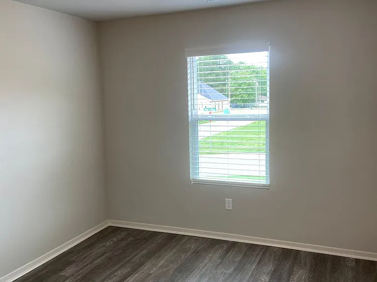 1801 Petes Pl — Photo 12