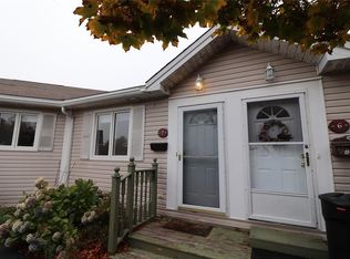 7 Madeira Ct, St. John's, NL A1E5Z7