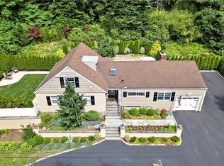 457 Pinebrook Blvd, New Rochelle, NY 10804