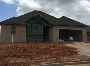 230 Verona Way, Centerton, AR 72719