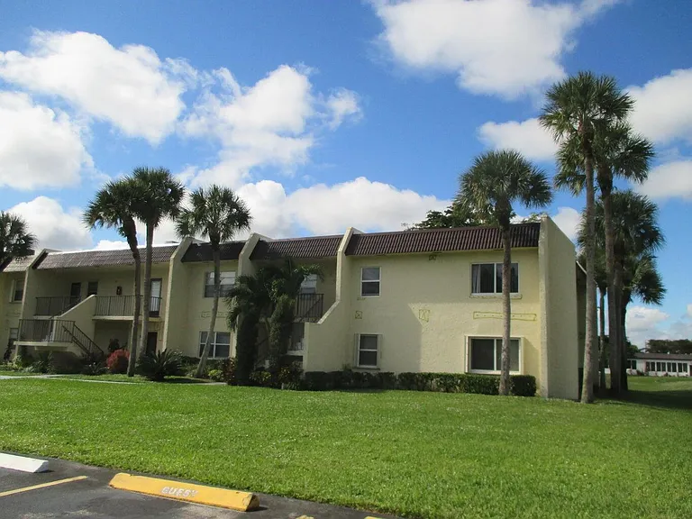 154 Lake Meryl Dr #259 — Photo 1