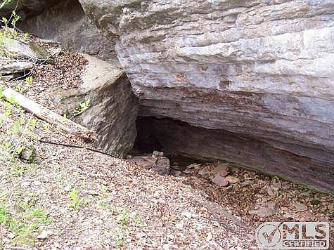 Singing Waters Cave 004 taken 4-16-09