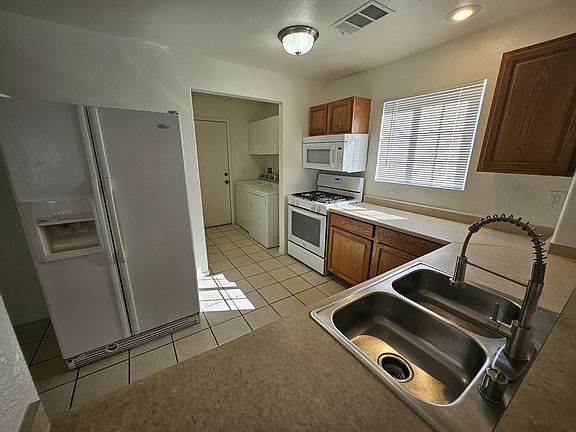 4th image of 5450 Morris St Unit 1218