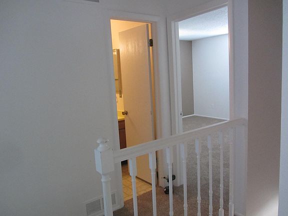 5th image of 6189 S Lee St